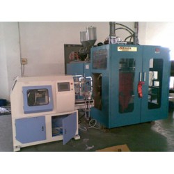 價位合理的模內(nèi)貼標機，北旭機械為你供應(yīng)，歡迎來電選購哦！