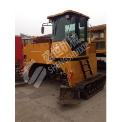 履帶式翻堆機(jī)生產(chǎn)廠家在哪？?jī)r(jià)格*便宜的翻堆機(jī)