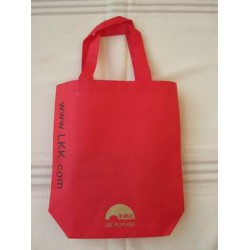 絲印無紡布購物袋，環(huán)保耐用，質(zhì)量*保*