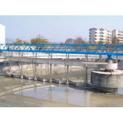 重慶沃利克環(huán)保半橋式中心傳動吸刮泥機怎么樣，重慶半橋式中心傳動吸刮泥機