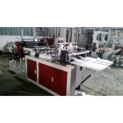 供應優(yōu)質香菇袋制袋機 菌種袋生產(chǎn)設備 蘑菇袋制袋機1出2