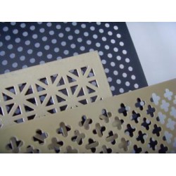 廣西金屬網(wǎng)廠家|哪里買(mǎi)質(zhì)量硬的沖孔網(wǎng)