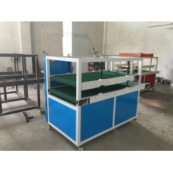 深圳萬信高精度壓棉機(jī)，海綿壓棉機(jī)，EPE壓棉機(jī)。