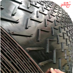 花紋輸送帶，人字形花紋輸送帶，花紋傳送帶