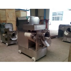 不銹鋼魚(yú)肉分離去刺機(jī),魚(yú)類加工魚(yú)糜設(shè)備