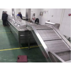 大型煮玉米設(shè)備，速凍玉米加工設(shè)備生產(chǎn)線，蒸汽蒸玉米