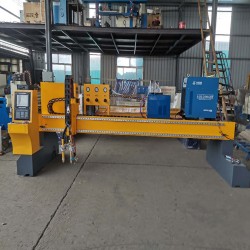 龍門式數(shù)控等離子火焰切割機(jī)板材下料機(jī)