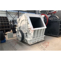 金礦石 石灰石反擊式破碎機(jī)