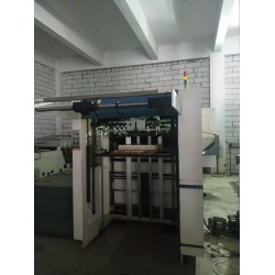 二手1080全自動(dòng)平壓平模切機(jī)，全自動(dòng)啤機(jī)