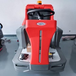 沃馳工廠車間物業(yè)小區(qū)停車場(chǎng)機(jī)場(chǎng)廣場(chǎng)駕駛式雙刷洗地機(jī)